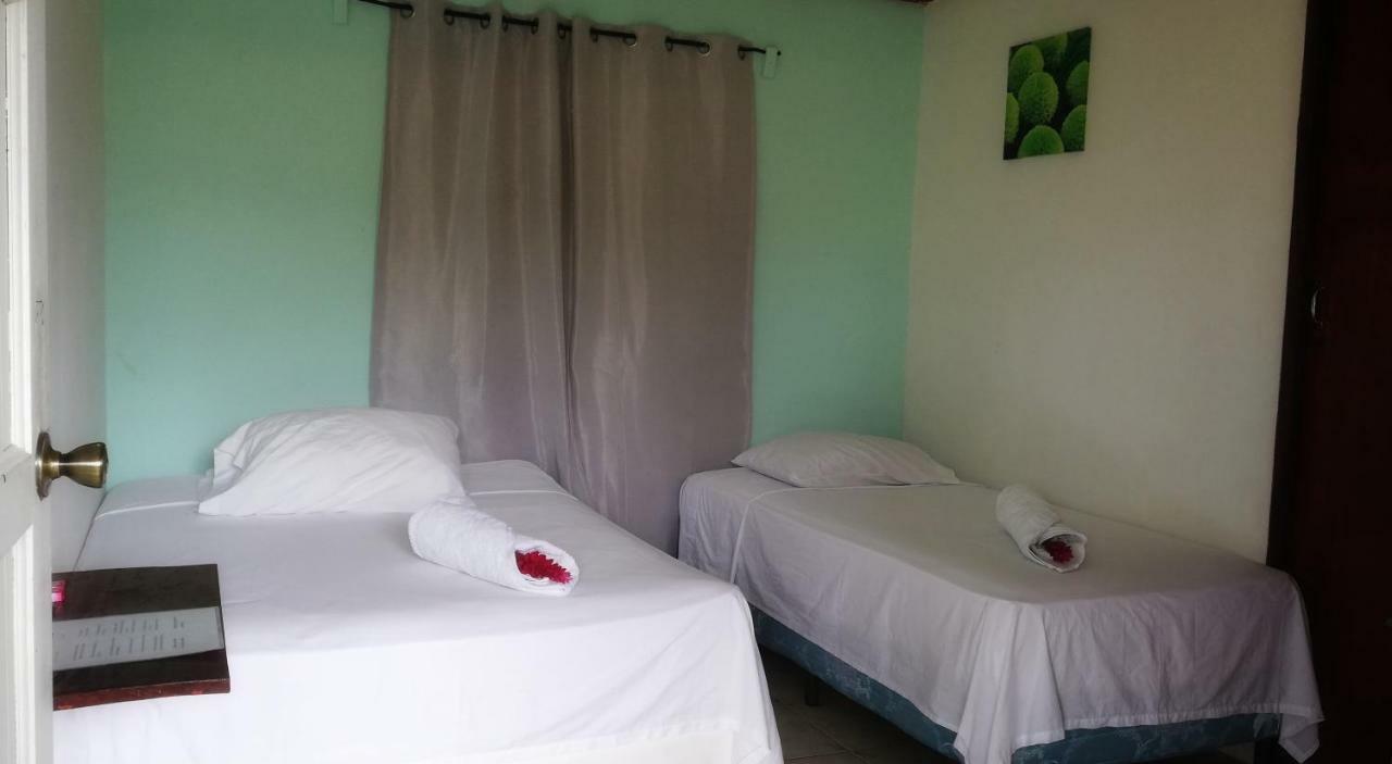 Hotel Santa Fe Екстериор снимка